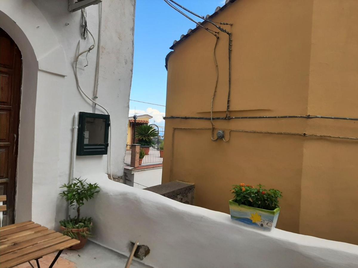 Casa Vacanza Le Tre Sorelle วิเอตริ ภายนอก รูปภาพ