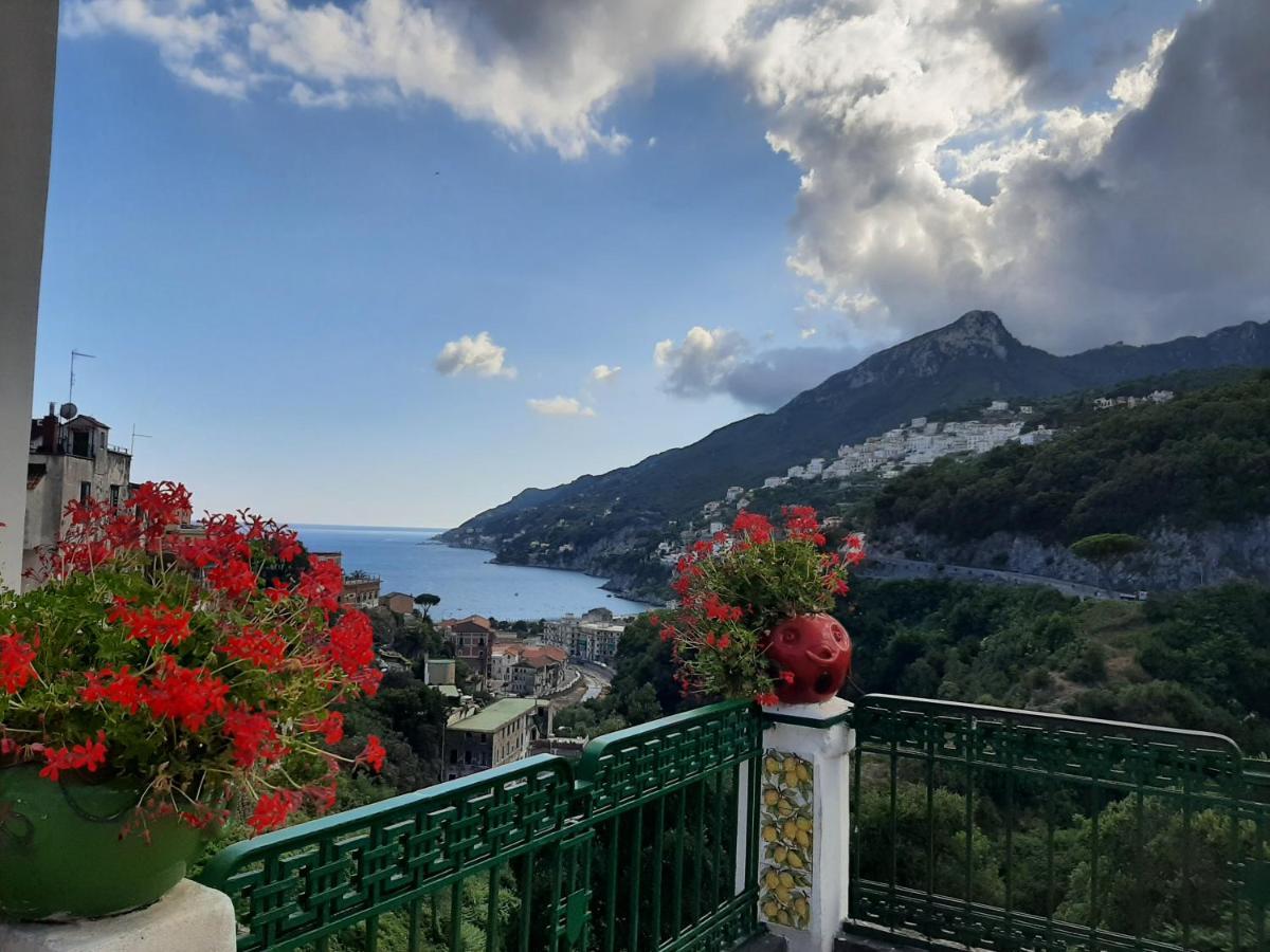 Casa Vacanza Le Tre Sorelle วิเอตริ ภายนอก รูปภาพ