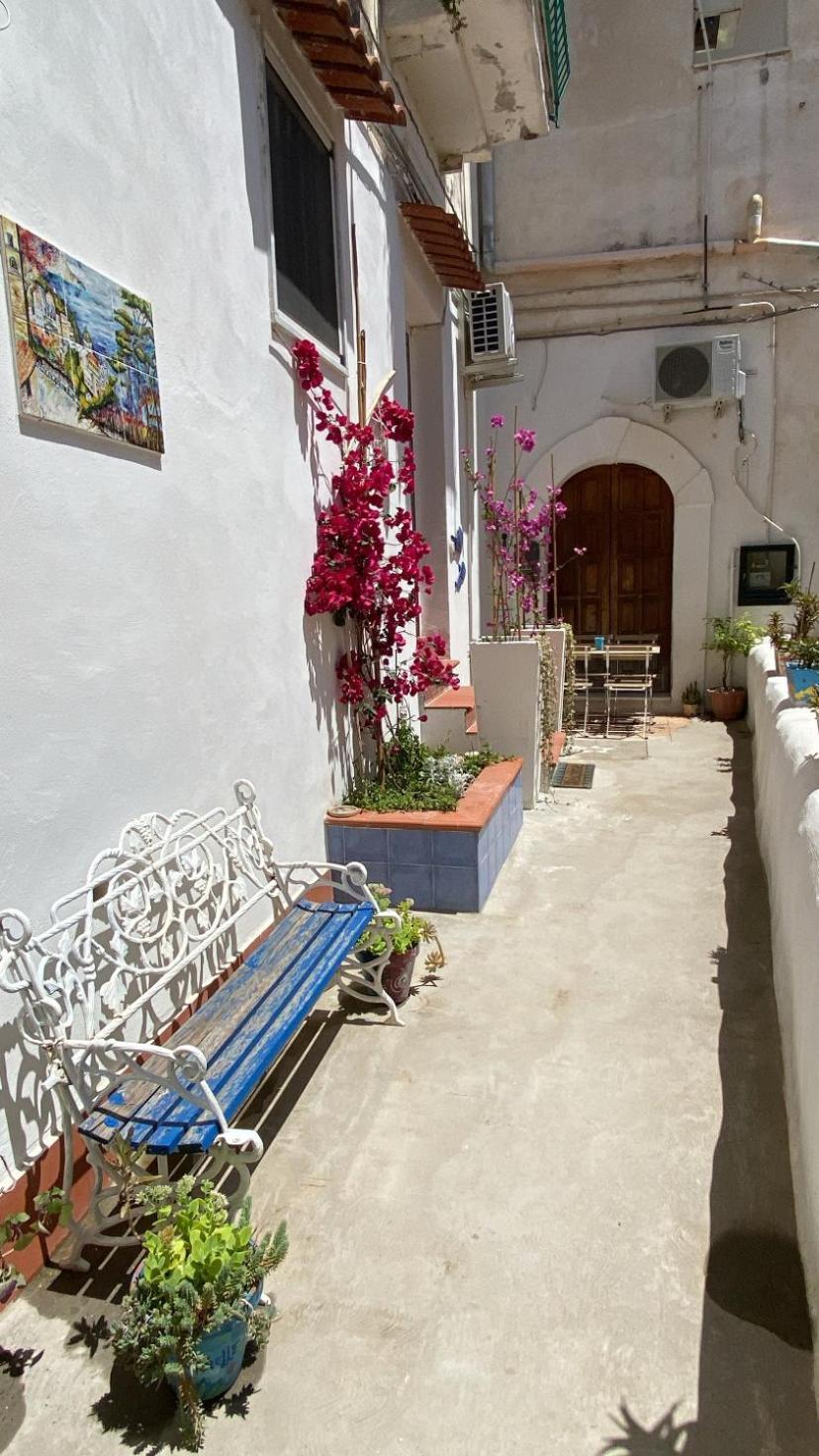 Casa Vacanza Le Tre Sorelle วิเอตริ ภายนอก รูปภาพ